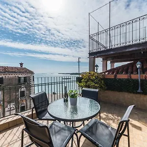 Ca' Delfina Apartment