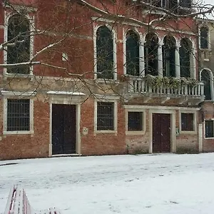 Ca Sardi Apartment